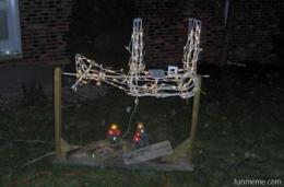 funny-reindeer-yard-decorations-funny-christmas-decorations