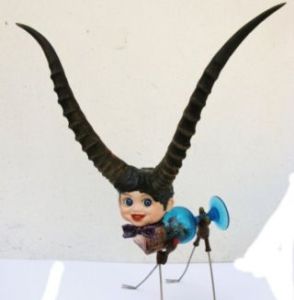 big-horned-girl-ornament